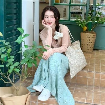 蜜蜂酿蜜